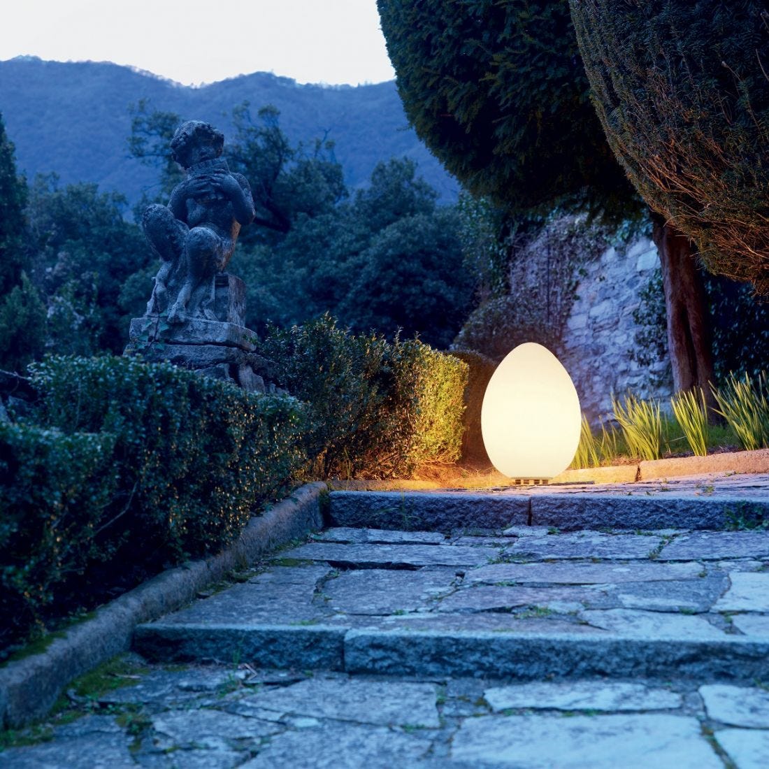 Fontana Arte Uovo Outdoor