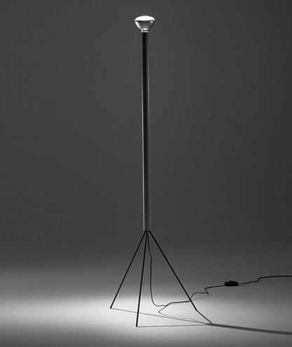FLOS Luminator