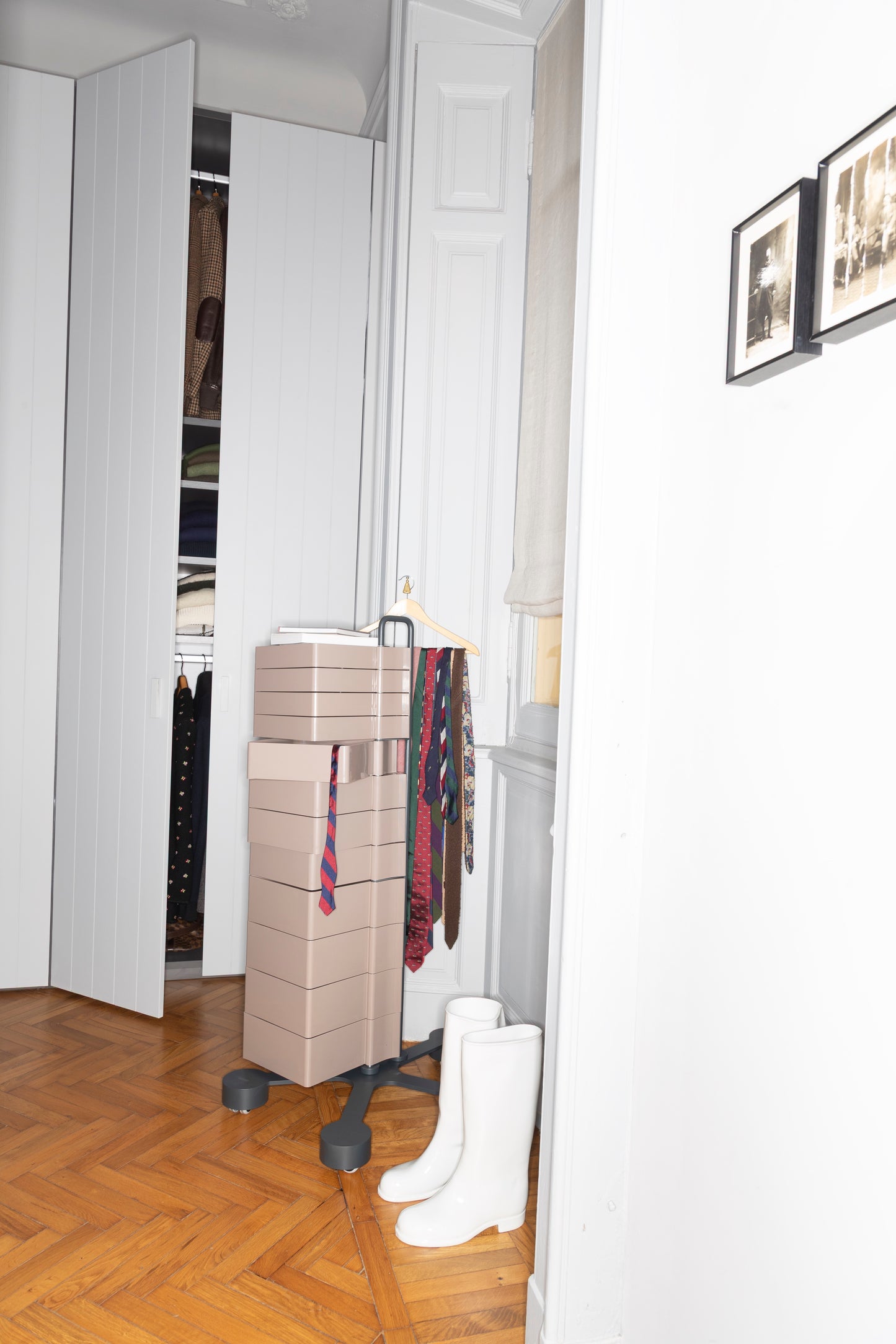 B-LINE - Spinny - Chest of drawers 