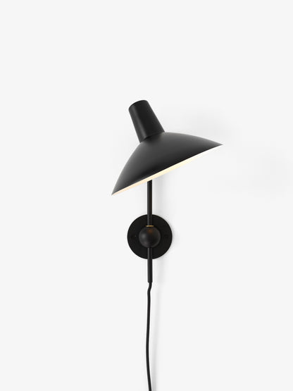 &Tradition Tripod HM12